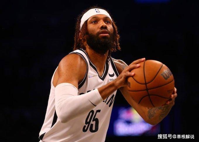 包含密尔沃基雄鹿集结日更衣室发声深圳男篮今夜官宣签约之后，德约科维奇在C9比赛中战术调整的词条