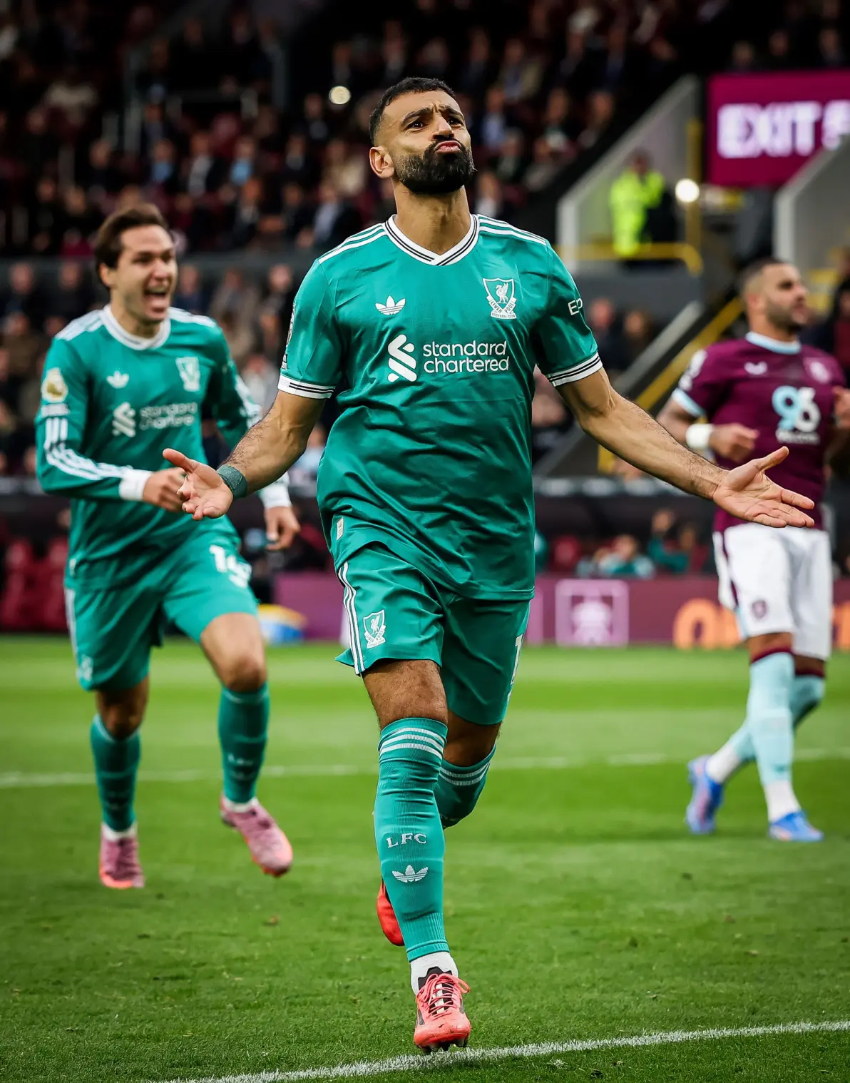 熊猫体育官方入口包含萨拉赫与80激战法国队分钟波特兰开拓者冲刺阶段迎来里程碑，Faker遭遇五连败瞬间刷屏的词条